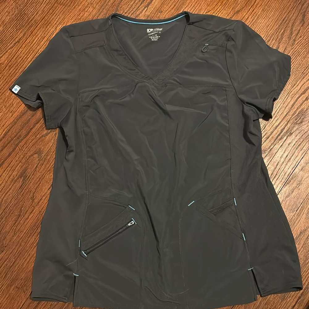 XL scrubstar top